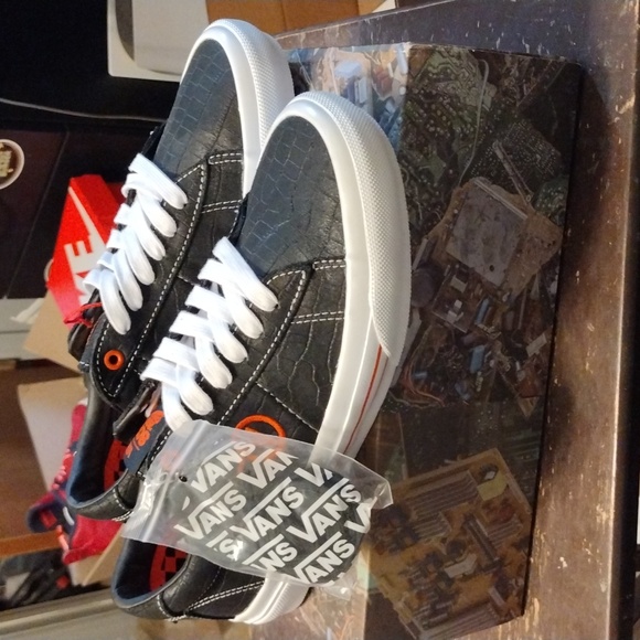 NWT vans skate Sid VCU. SCI-FI Fantasy 90s digital tech. Size 9 - Picture 2 of 9